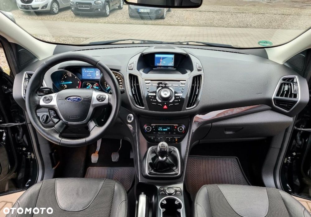 Ford Kuga - 26