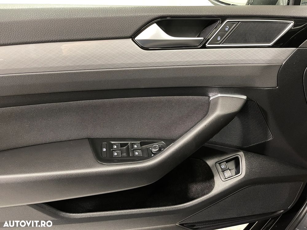 Volkswagen Passat 1.4 TSI DSG GTE - 33