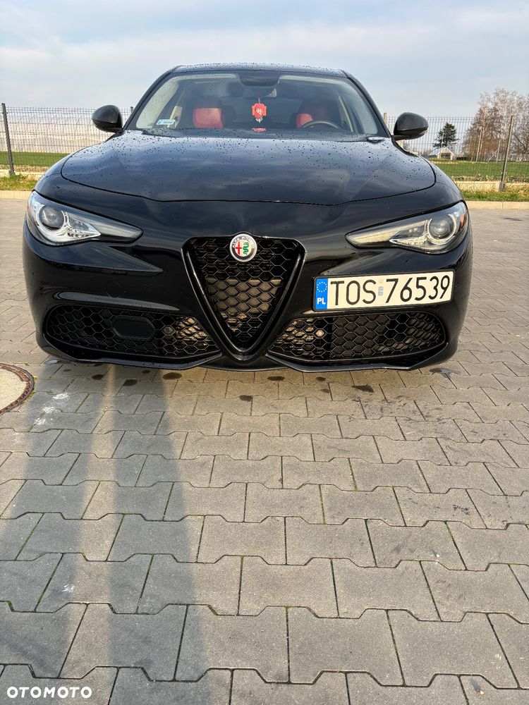 Alfa Romeo Giulia 2.0 Turbo 16V AT8 Veloce Ti - 3