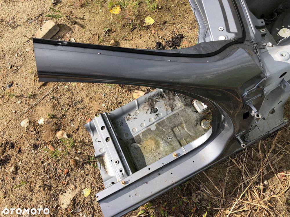 PODŁUŻNICA ĆWIARTKA PRÓG SŁUPEK BMW E90 - 12