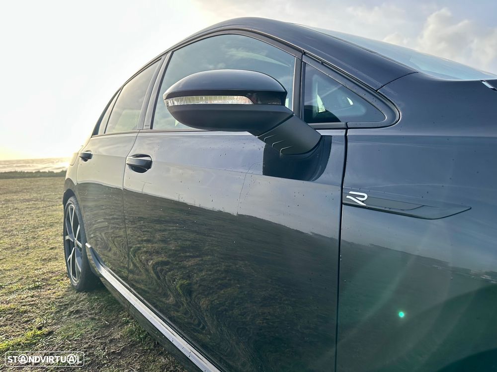 VW Golf 2.0 TSI OPF 4Motion DSG R Black Edition - 4