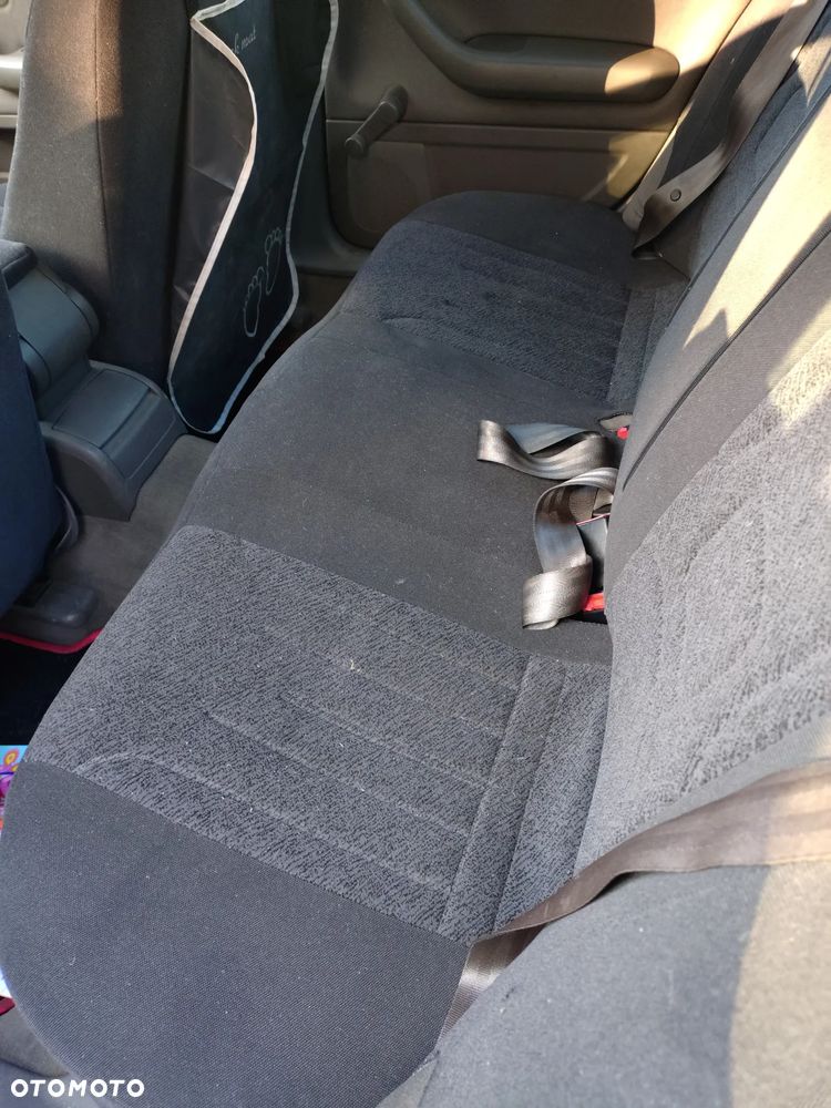 Audi A4 Limousine - 10