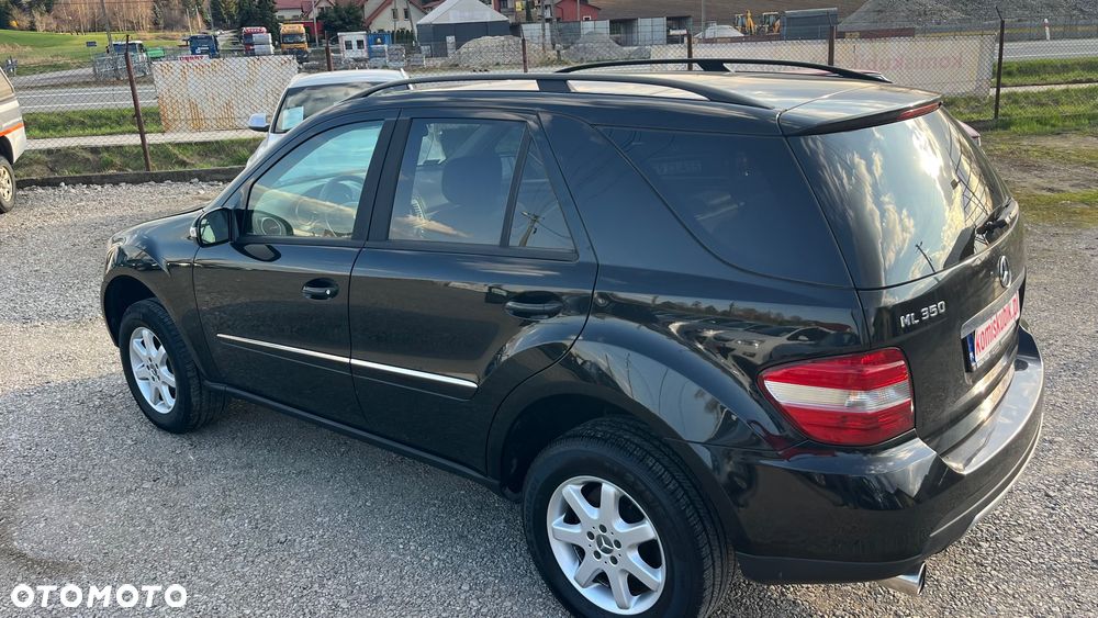 BMW Seria 7 - 23