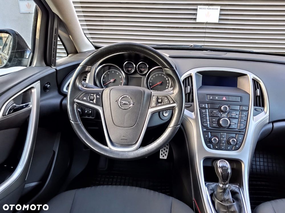 Opel Astra 1.4 Turbo Exklusiv - 14