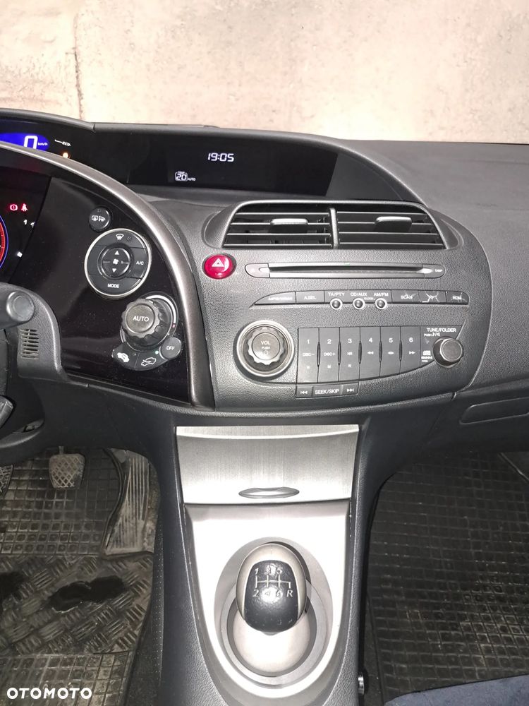 Honda Civic 1.4 Comfort - 16