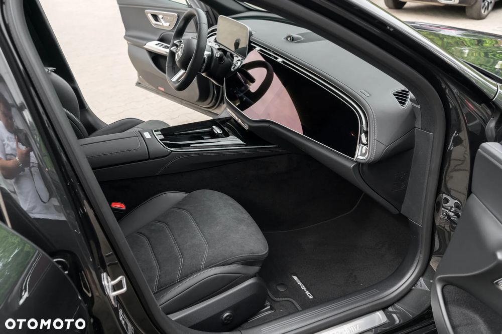 Mercedes-Benz Klasa E 300 de PHEV 4-Matic AMG 9G-Tronic - 16