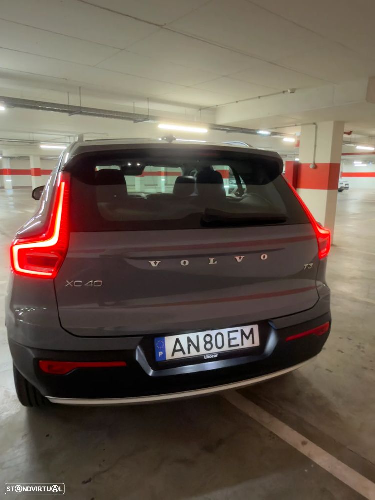 Volvo XC 40 1.5 T3 Momentum Plus - 12