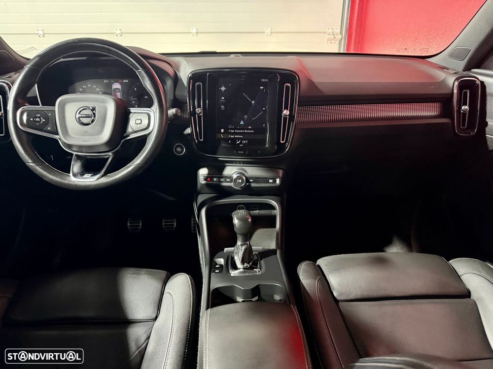 Volvo XC 40 2.0 D3 R-Design - 31