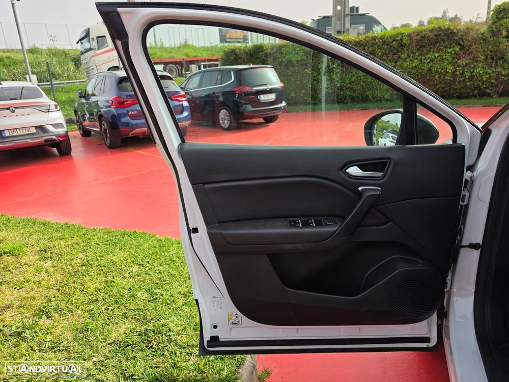 Renault Captur E-TECH 160 INTENS - 11