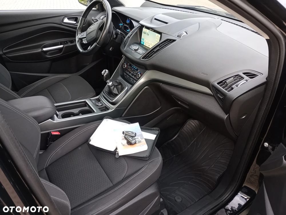 Ford Kuga 1.5 EcoBoost 2x4 Titanium - 15