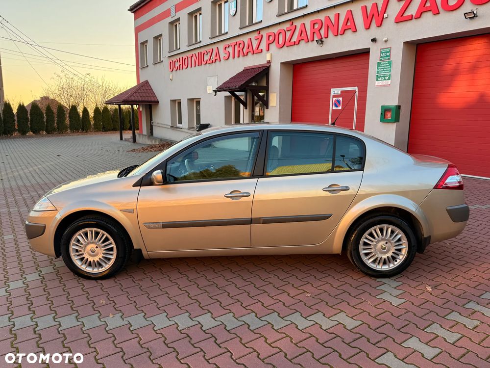 Renault Megane 1.6 16V Privilege - 5