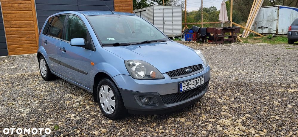 Ford Fiesta 1.4 Trend - 34