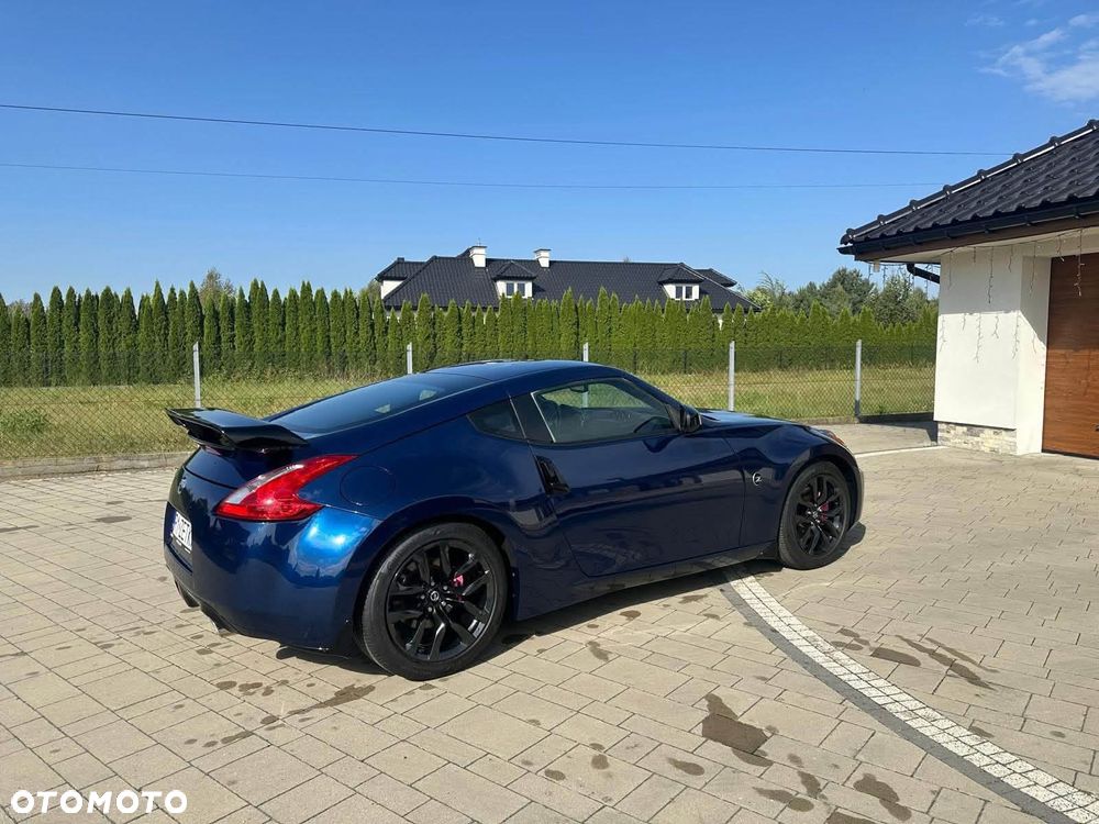 Nissan 370 Z Standard - 6