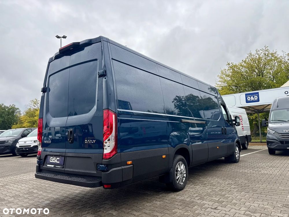 Iveco Daily 35S18HA8 V 3.0 Diesel 180 KM AT8 Zf L4H2 - 31