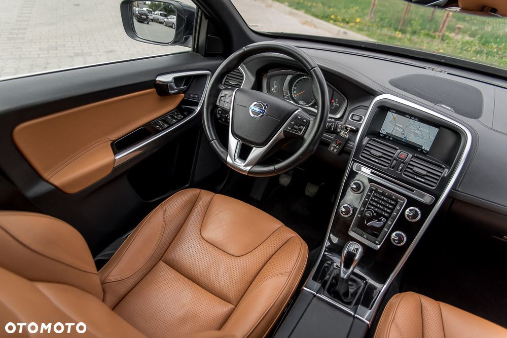 Volvo XC 60 - 38