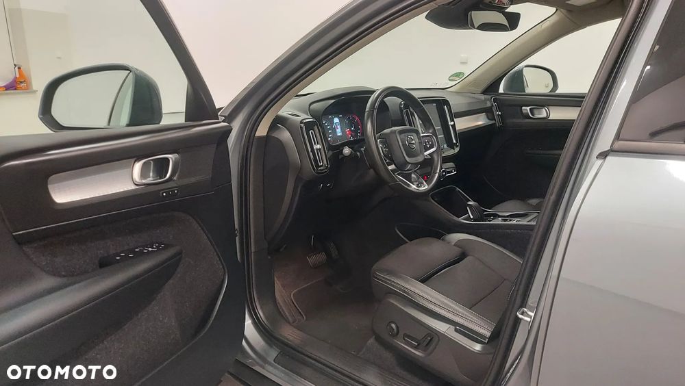 Volvo XC 40 D3 R-Design - 8