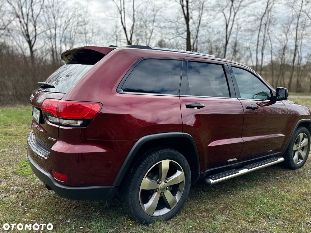 Jeep Grand Cherokee - 31