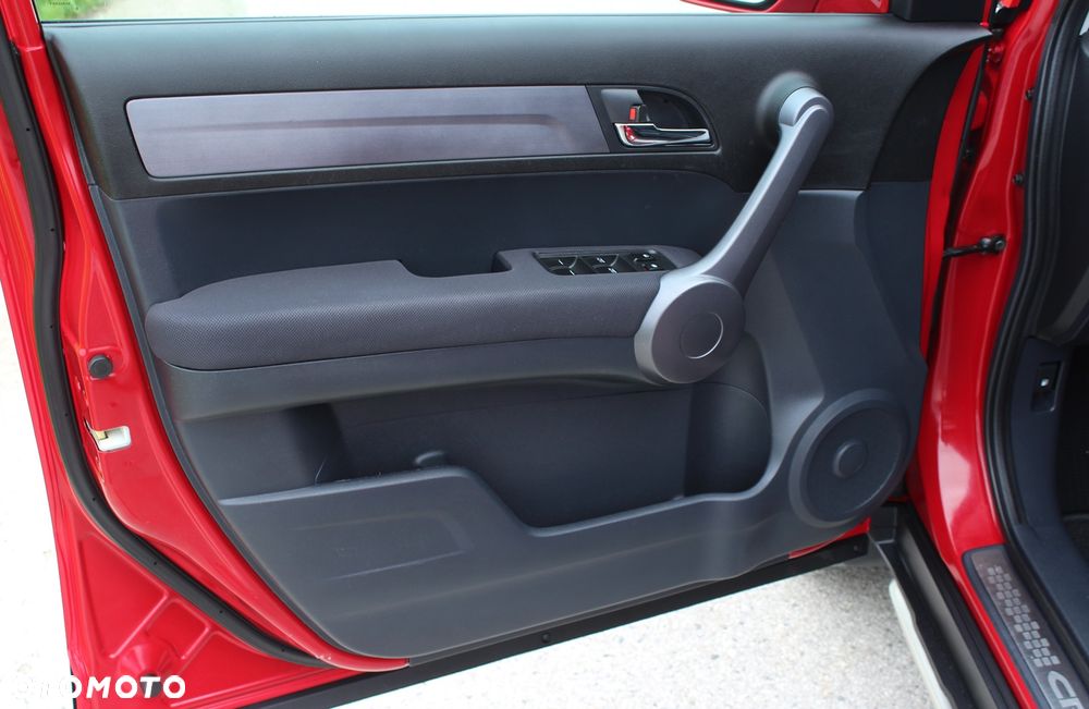 Honda CR-V 2.0i-VTEC Elegance 50 Jahre Edition - 32