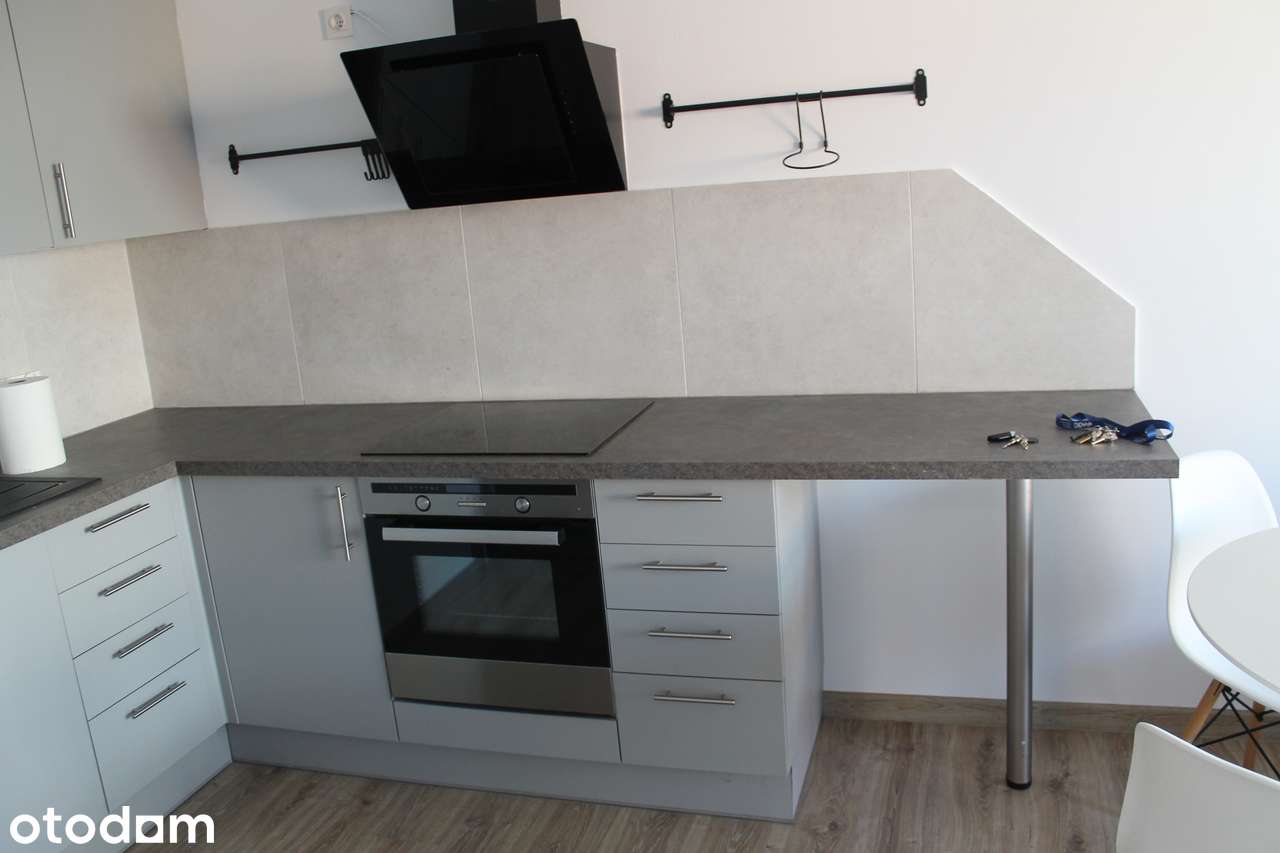 Wynajmę dwupokojowe mieszkanie 45 m² z klimatyzacją,balkonem i garażem