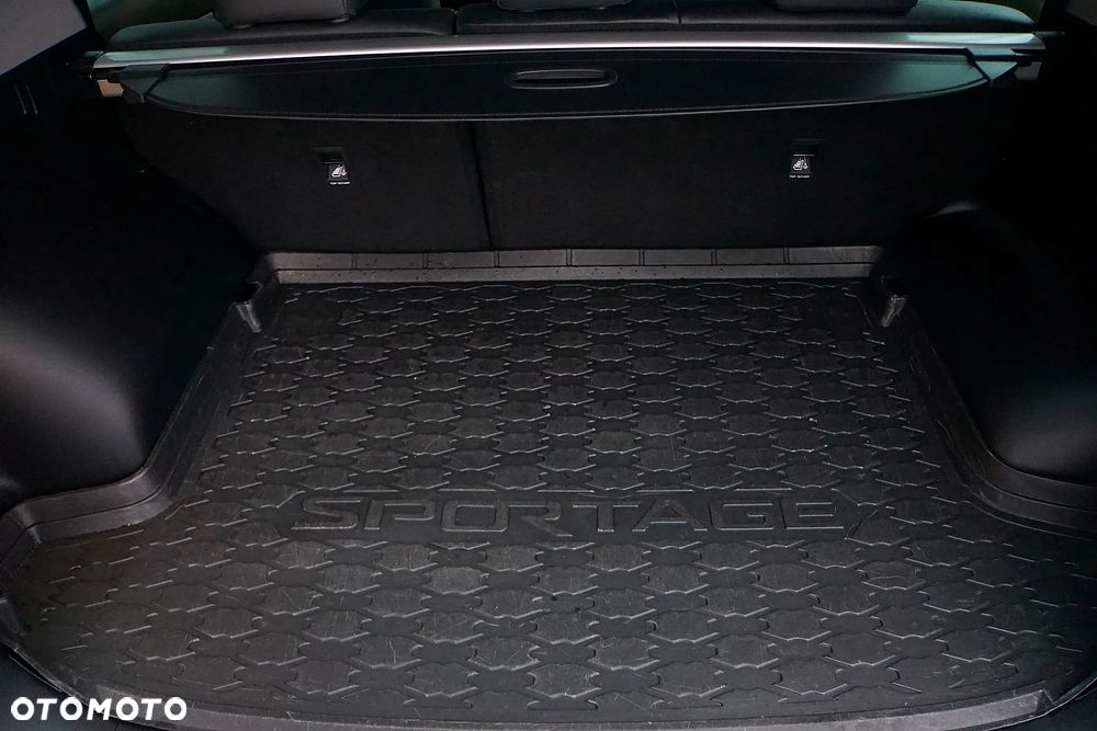 Kia Sportage 1.6 GDI 2WD SPIRIT - 37