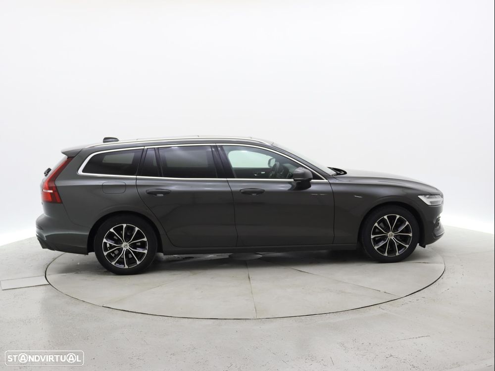 Volvo V60 2.0 D4 Momentum Plus - 8