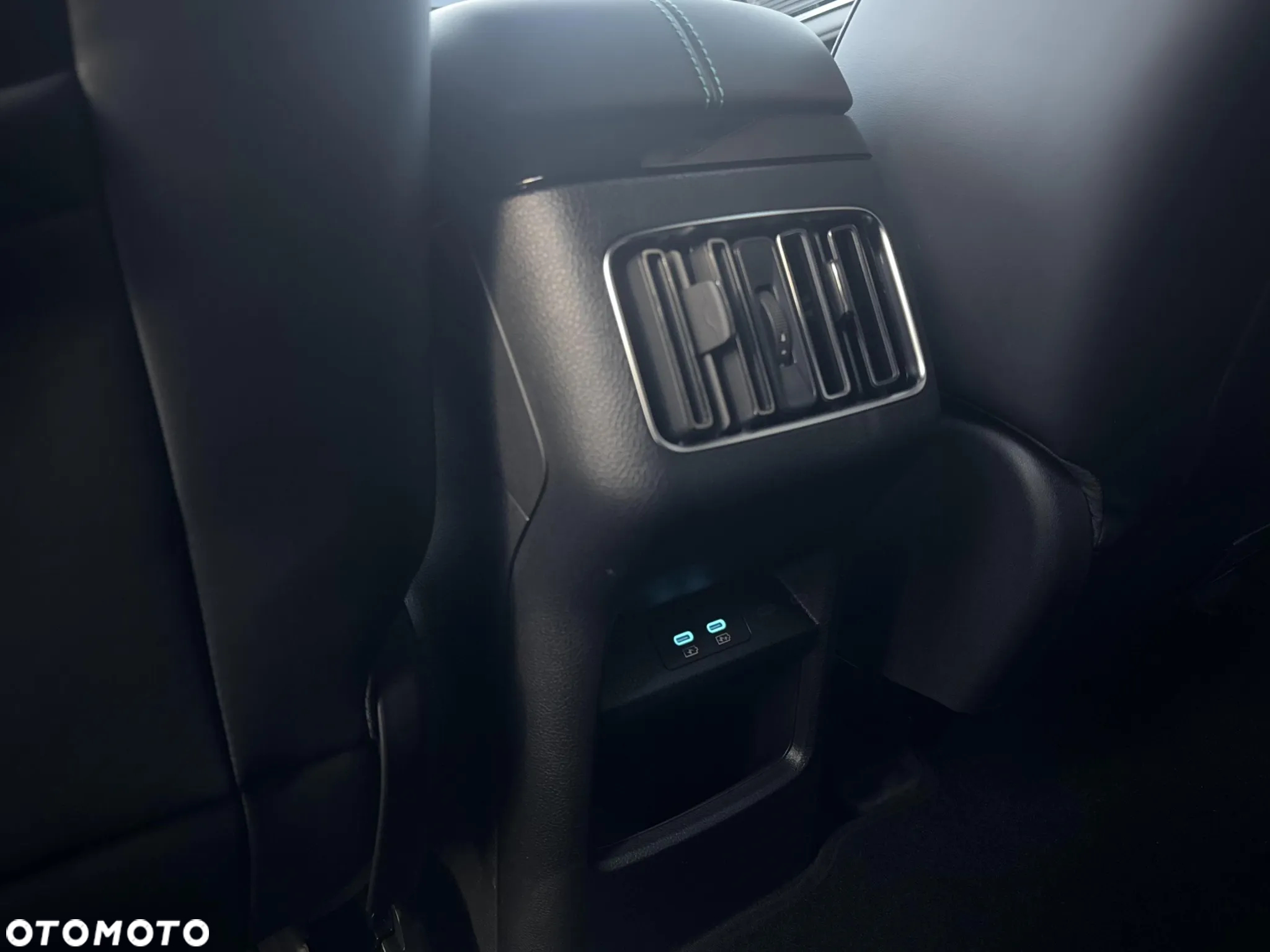 BYD Seal U 1.5T DM-i Design AWD - 21