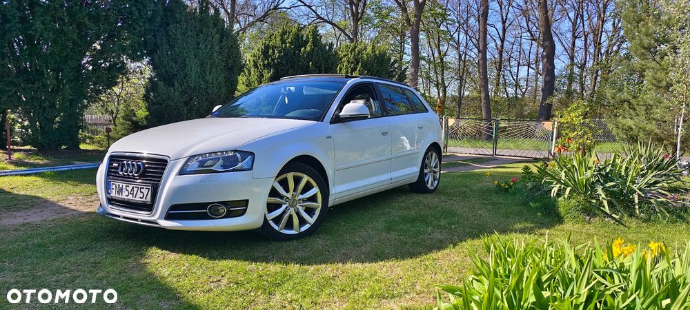 Audi A3 Sportback - 1