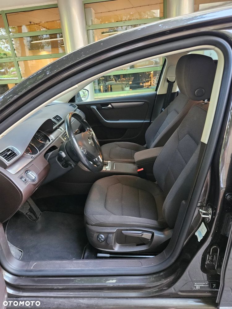 Volkswagen Passat 1.4 TSI BMT Comfortline DSG - 10