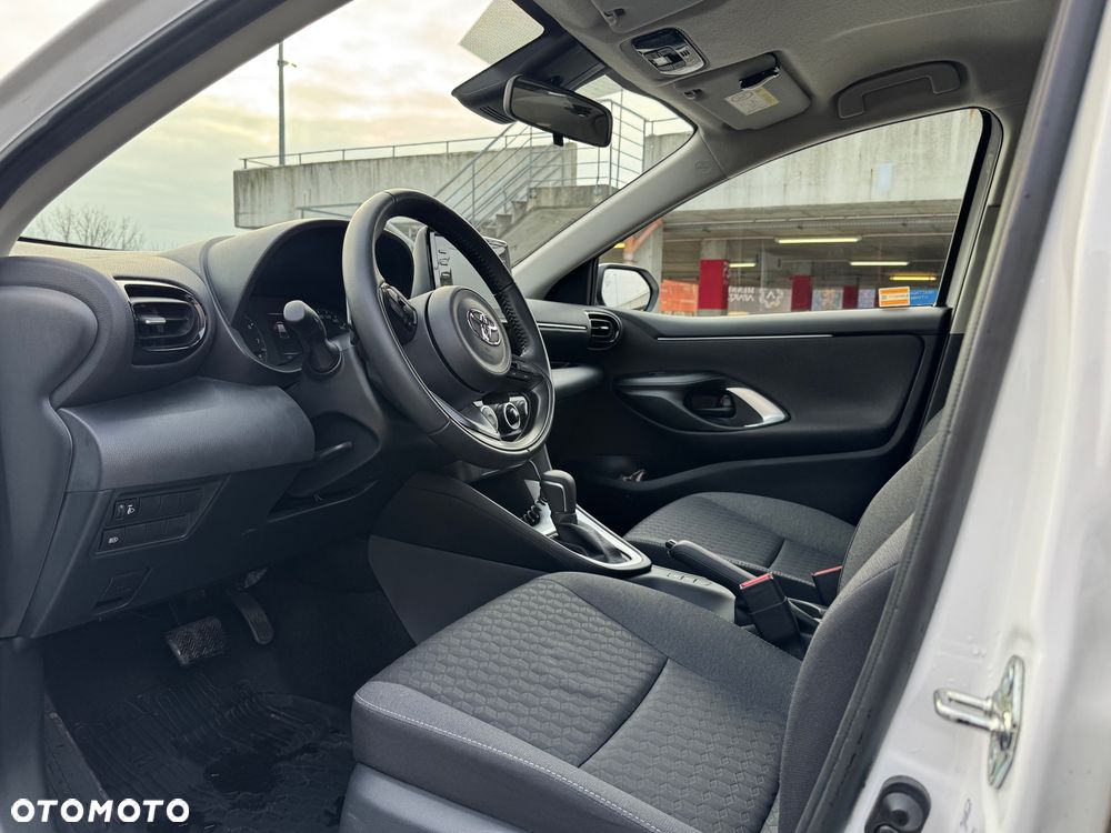 Toyota Yaris 1.5 Comfort CVT - 7
