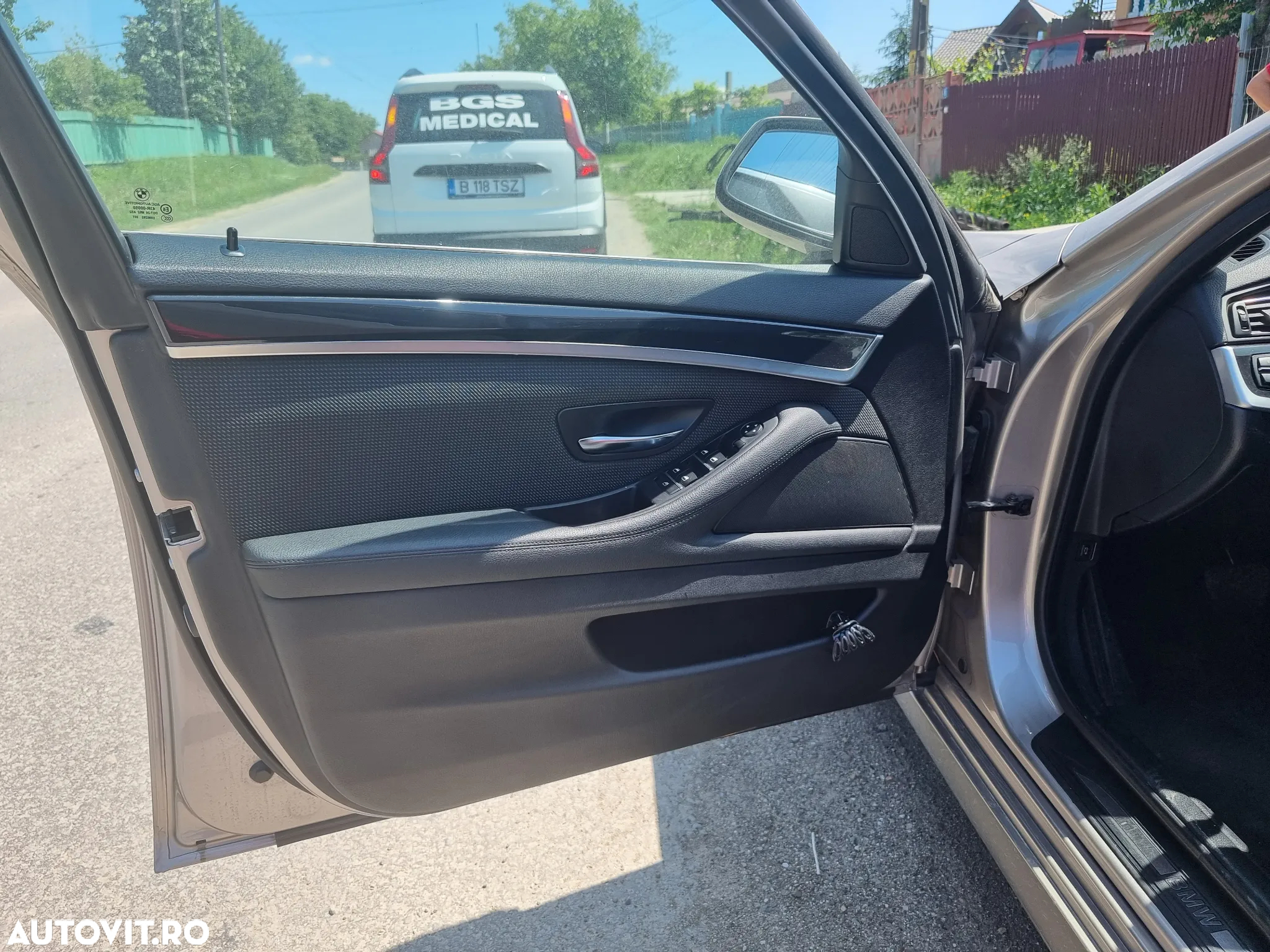 BMW Seria 5 530d xDrive Touring - 21