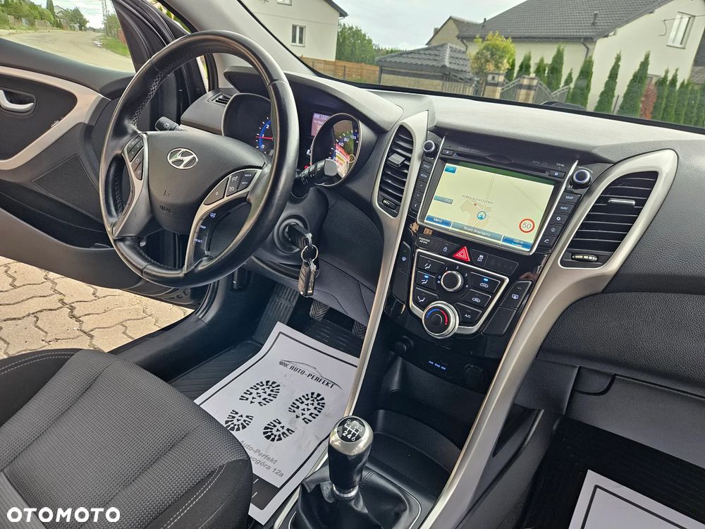 Hyundai i30 i30cw 1.4 Edition Plus - 27