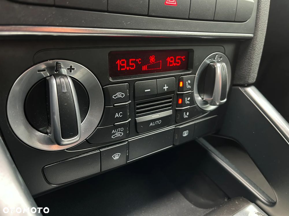 Audi A3 Sportback 2.0 TDI DPF Ambiente - 16