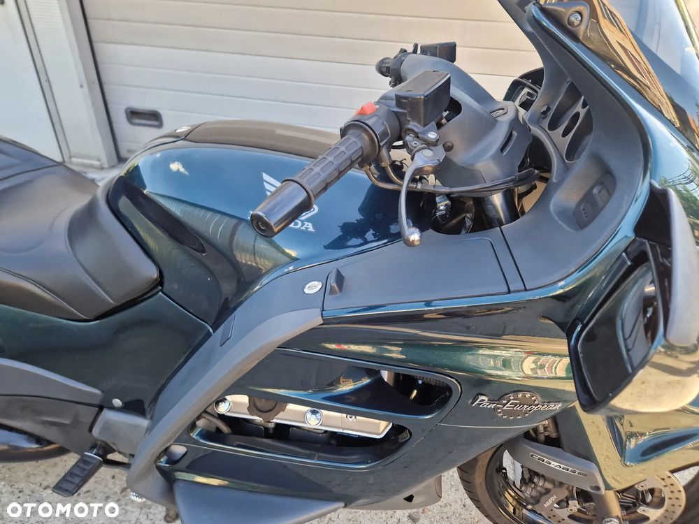 Honda ST - 17