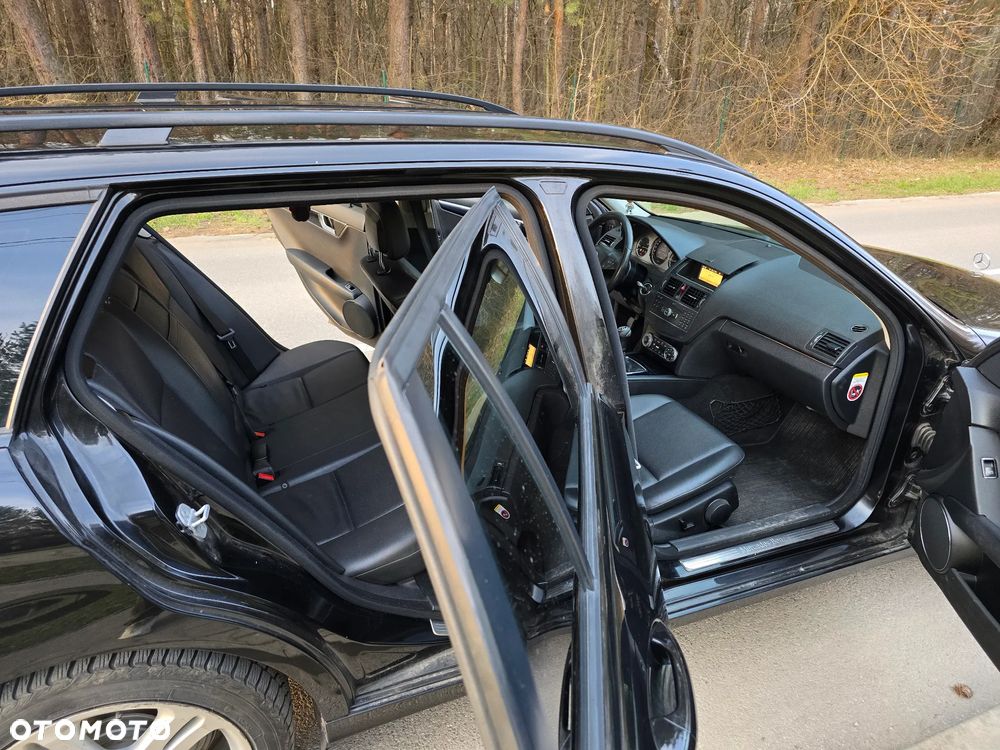 Mercedes-Benz Klasa C 200 CDI Elegance - 21