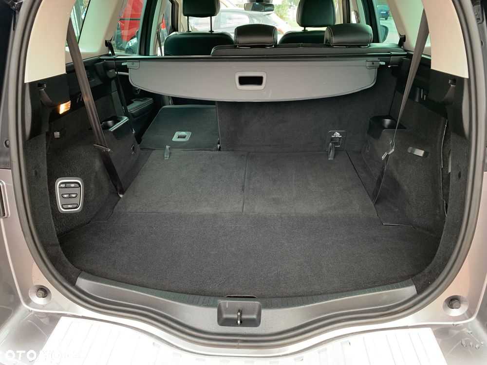 Renault Grand Scenic - 19