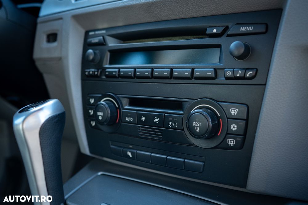 BMW Seria 3 320d - 15
