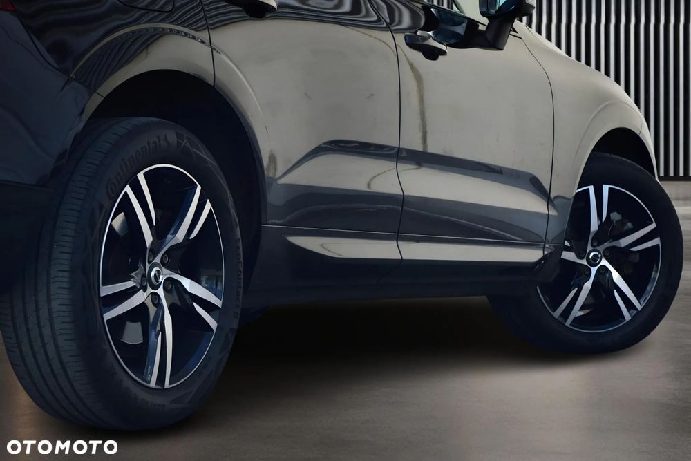 Volvo XC 60 B4 D Geartronic Momentum - 11