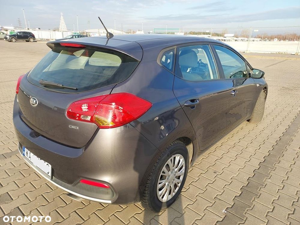 Kia Ceed 1.6 CRDi 128 Vision - 5