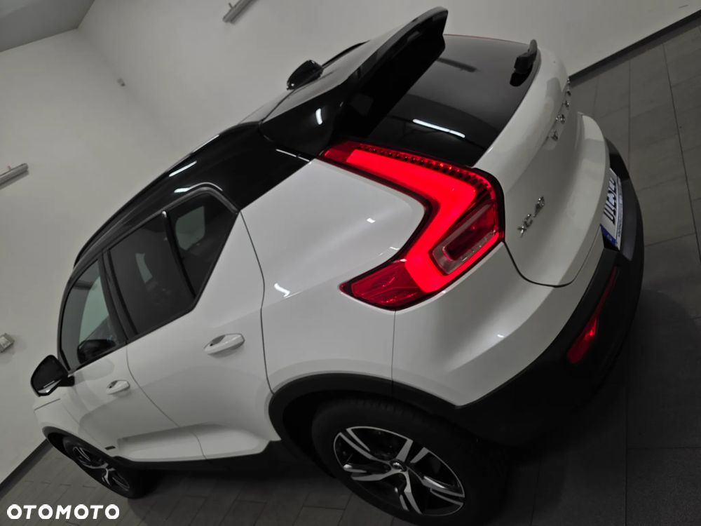 Volvo XC 40 D3 SCR R-Design - 34