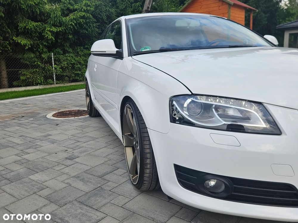Audi A3 3-drzwiowe 1.6 Attraction - 9
