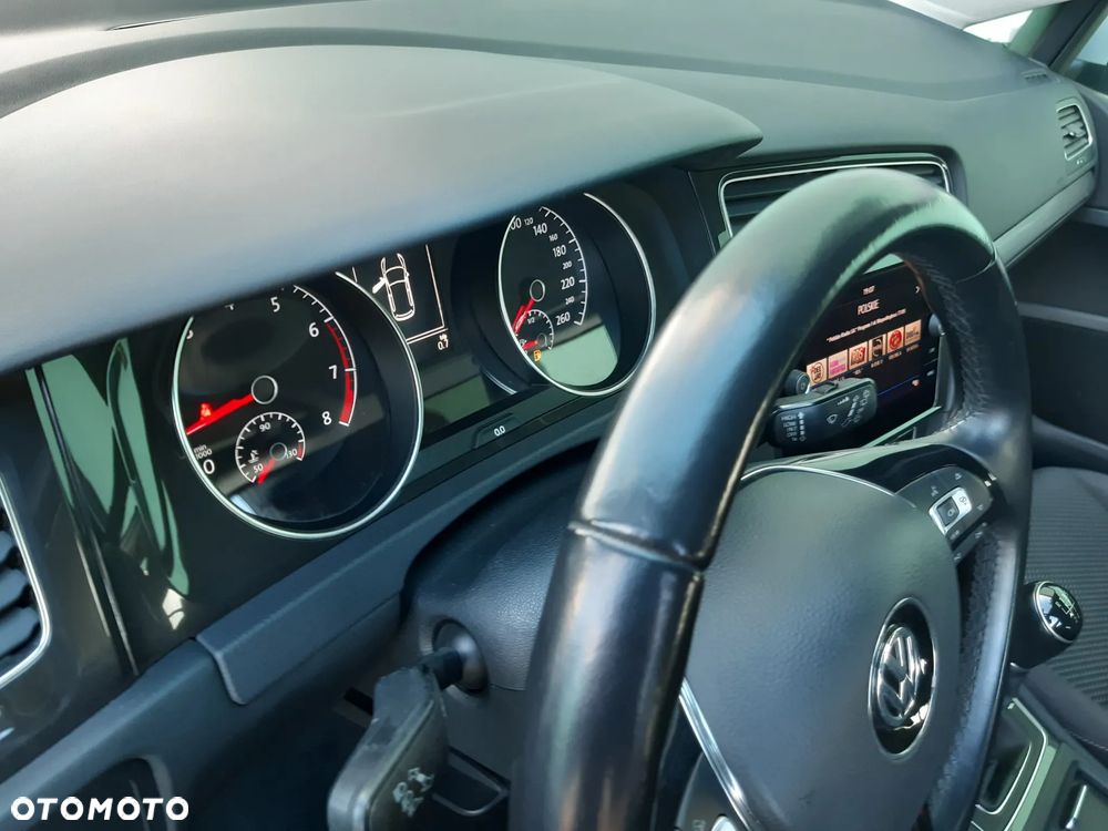 Volkswagen Golf 1.0 TSI OPF Comfortline - 23