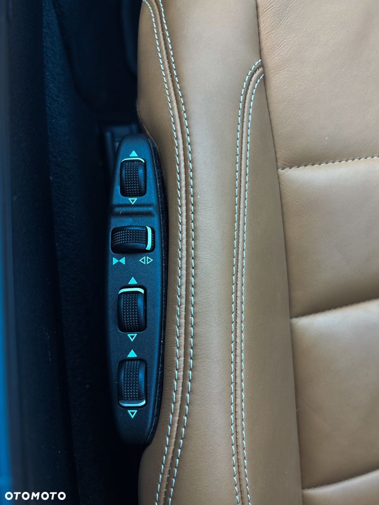 Mercedes-Benz Klasa E 500 BlueEffICIENCY - 31
