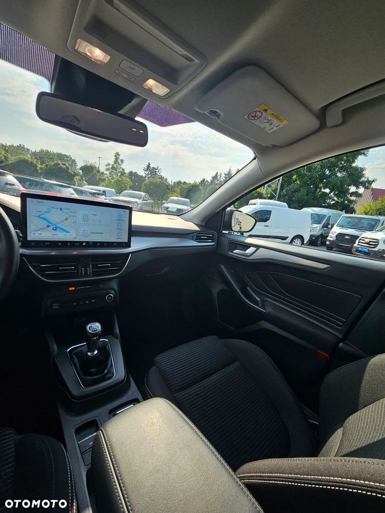 Ford Focus 1.0 EcoBoost mHEV Titanium - 11