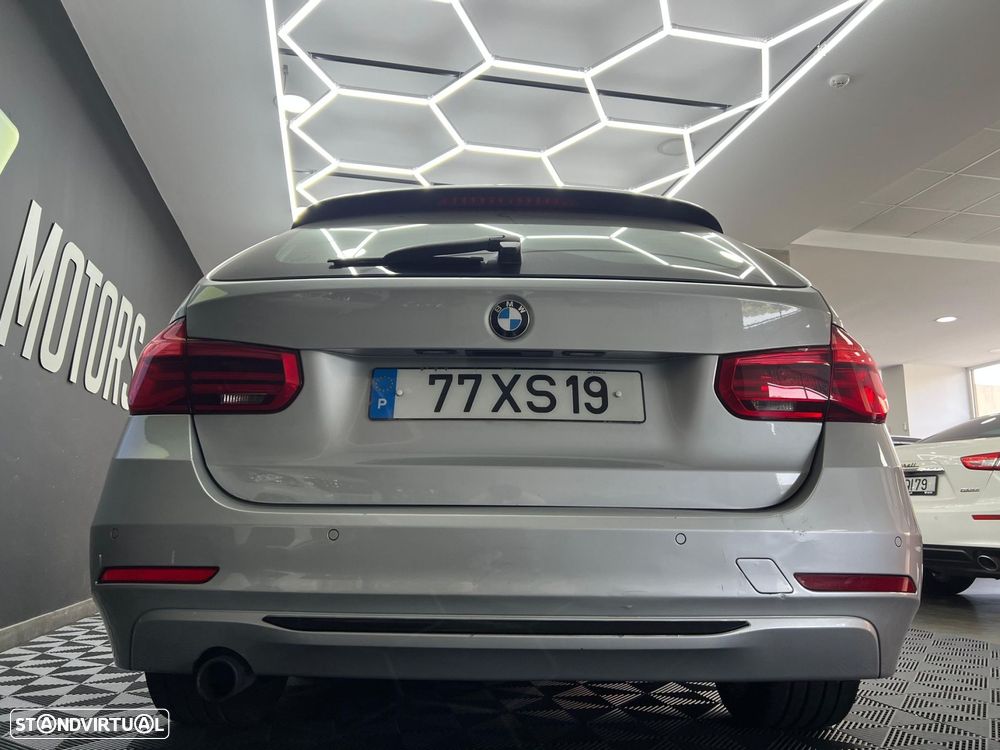 BMW 320 d Touring Pack M - 11