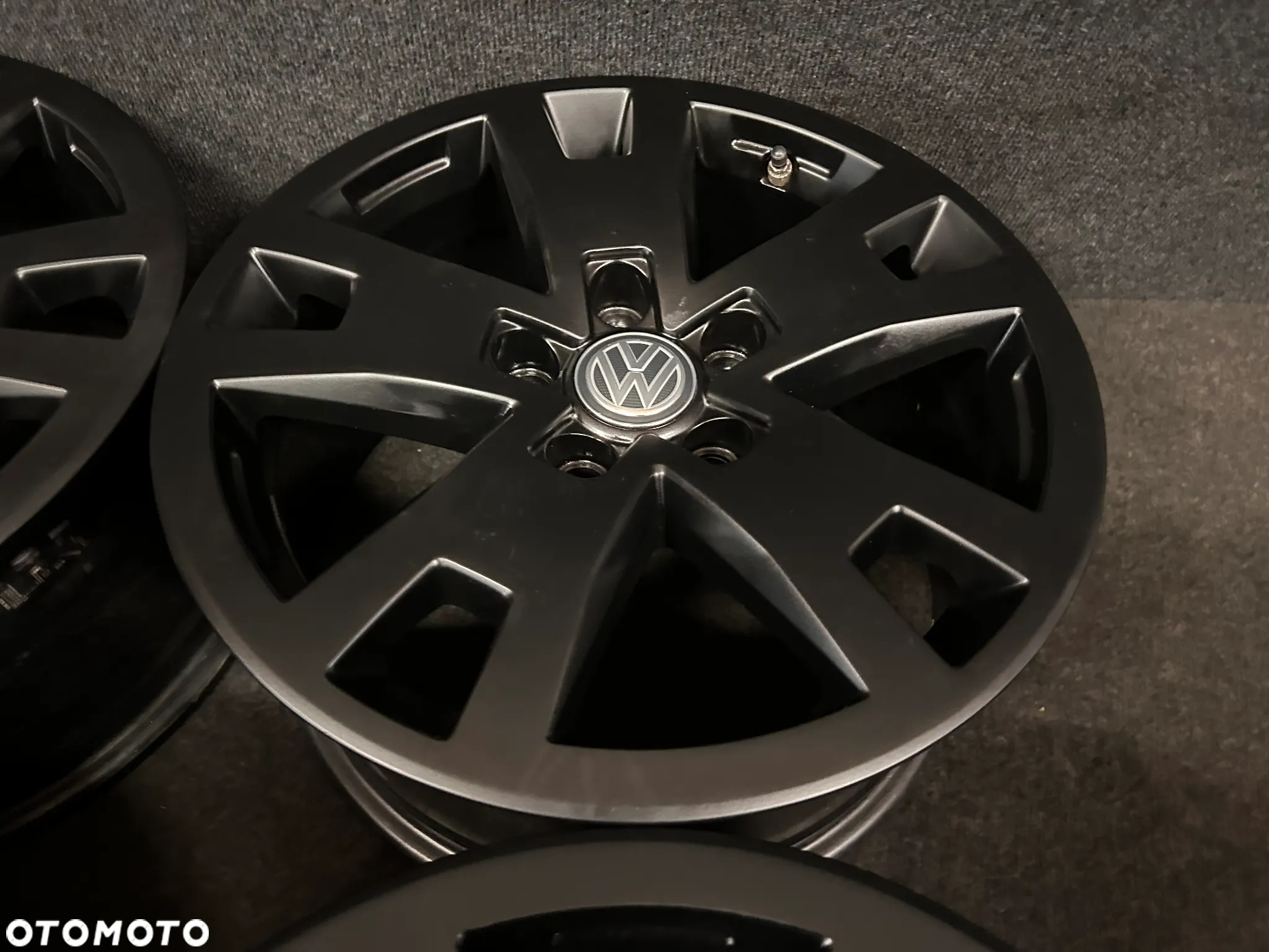 Alufelgi VW Amarok, Multivan, Caravelle, T5, T6 17 cali 5x120 4szt. Ładne z czujnikami! - 10