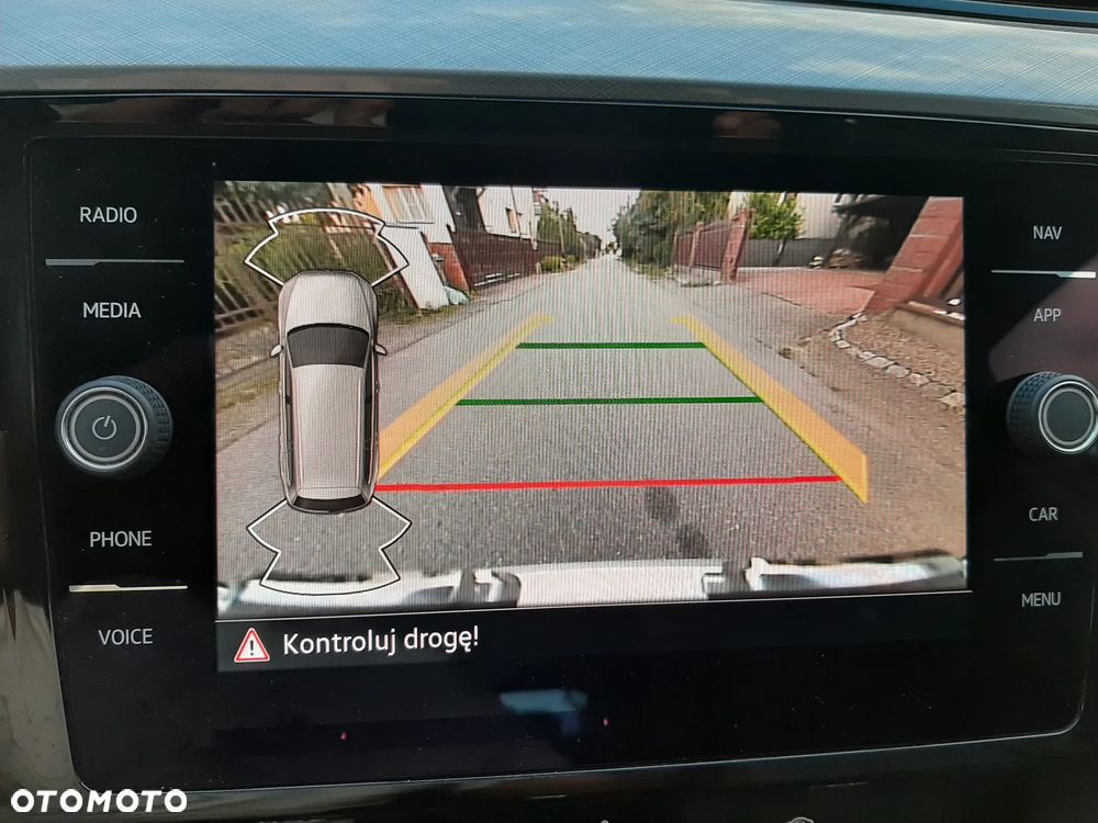 Volkswagen Passat Variant 2.0 TDI SCR DSG Business - 13