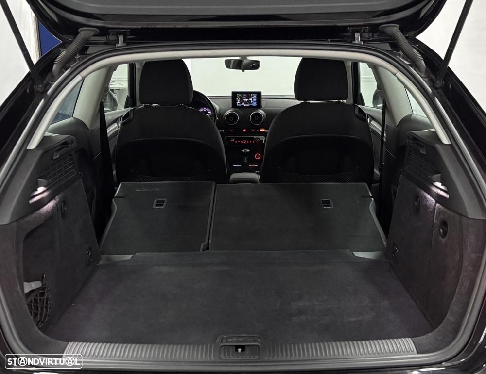 Audi A3 1.6 TDI S-line - 34