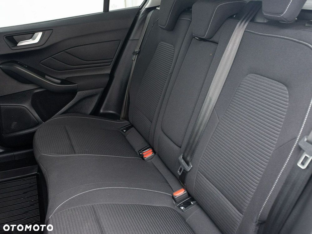 Ford Focus - 27