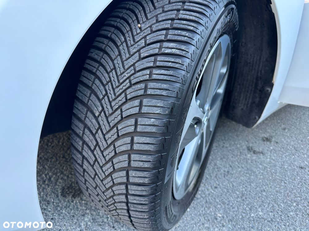 Hyundai i30 blue Kombi 1.6 GDi Passion - 18