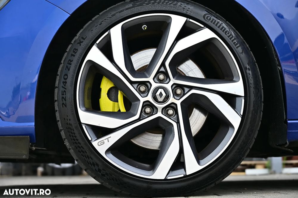 Renault Megane ENERGY TCe 205 EDC GT - 39